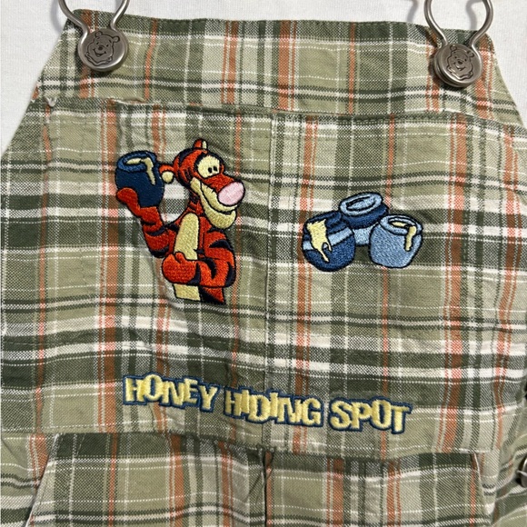 Vintage Disney Pooh Baby Overalls 12M Plaid Tigger Embroidered Shortalls - Picture 4 of 9